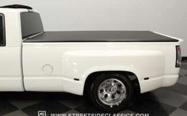 Chevrolet-C3500-1994-White-Dark-Blue-23