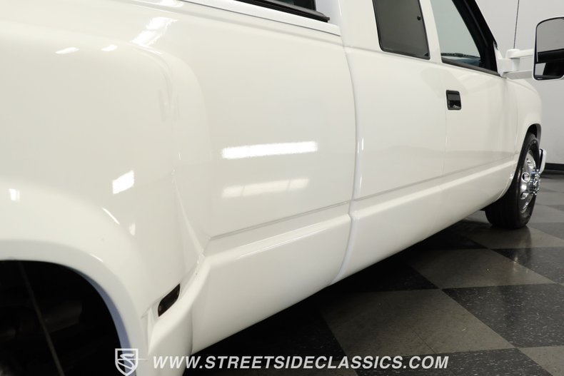 Chevrolet-C3500-1994-White-Dark-Blue-26