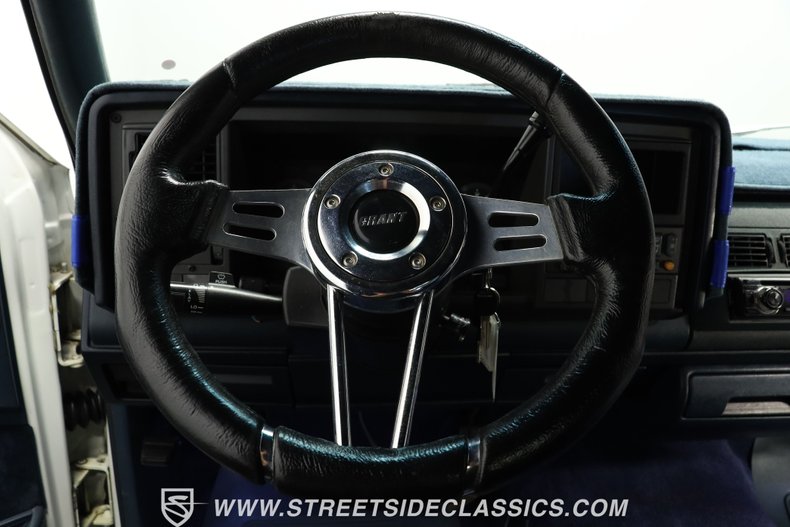 Chevrolet-C3500-1994-White-Dark-Blue-35