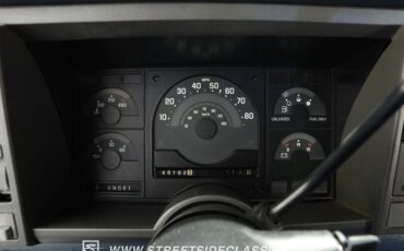Chevrolet-C3500-1994-White-Dark-Blue-36