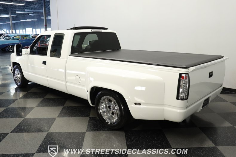 Chevrolet-C3500-1994-White-Dark-Blue-5