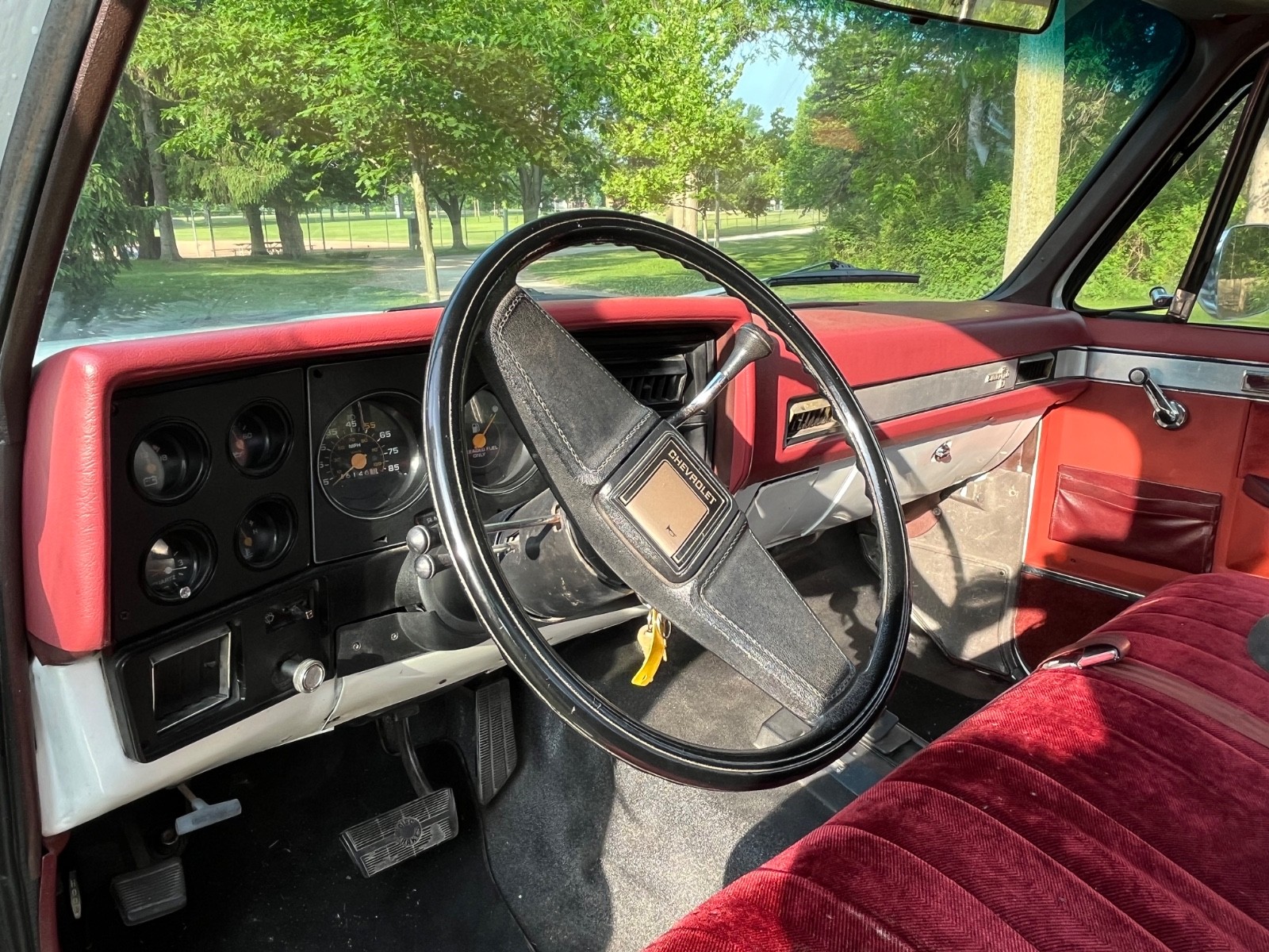 Chevrolet-CK-Pickup-1500-1982-Standard-Cab-Pickup-19