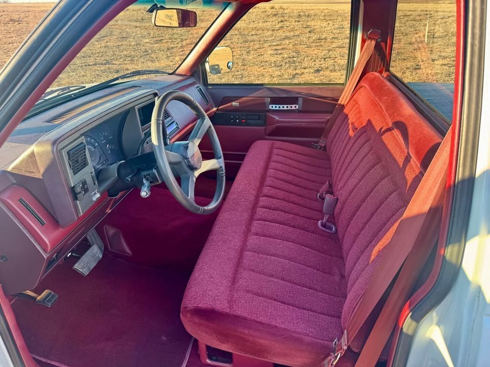 Chevrolet-CK-Pickup-1500-1989-Pickup-Truck-10