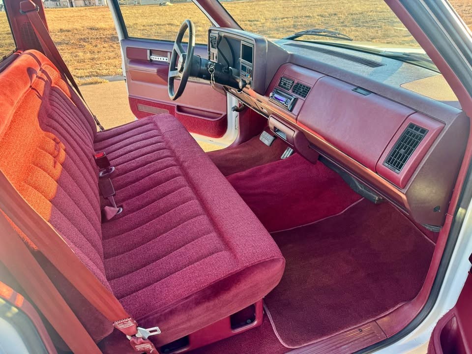 Chevrolet-CK-Pickup-1500-1989-Pickup-Truck-11