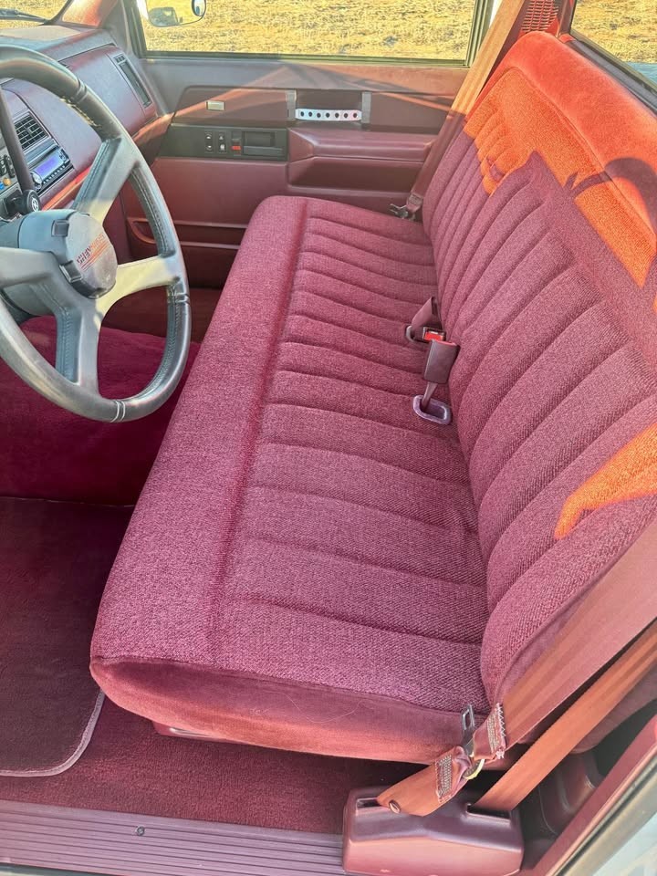 Chevrolet-CK-Pickup-1500-1989-Pickup-Truck-12