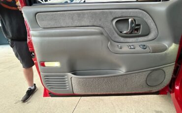 Chevrolet-CK-Pickup-1500-1995-Pickup-Truck-11