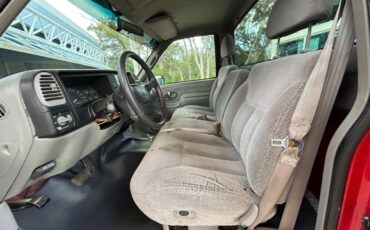 Chevrolet-CK-Pickup-1500-1995-Pickup-Truck-12