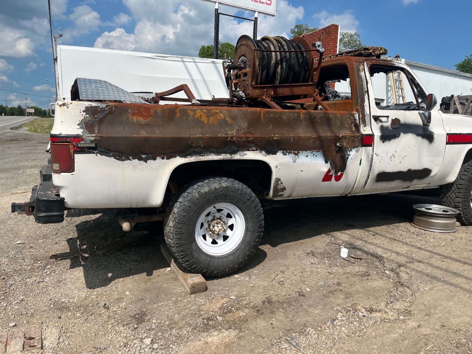 Chevrolet-CK-Pickup-3500-1986-Standard-Cab-Pickup-2