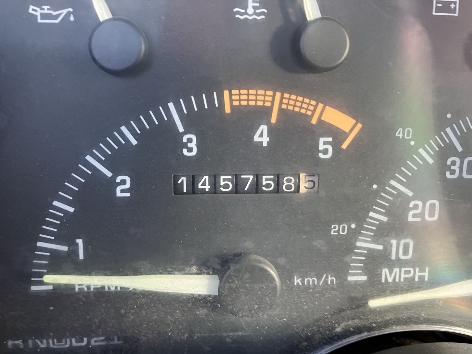 Chevrolet-CK-Pickup-3500-1994-10