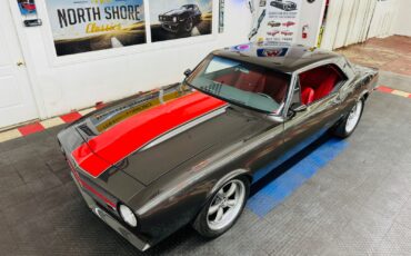 Chevrolet-Camaro-1967-2-Door-14