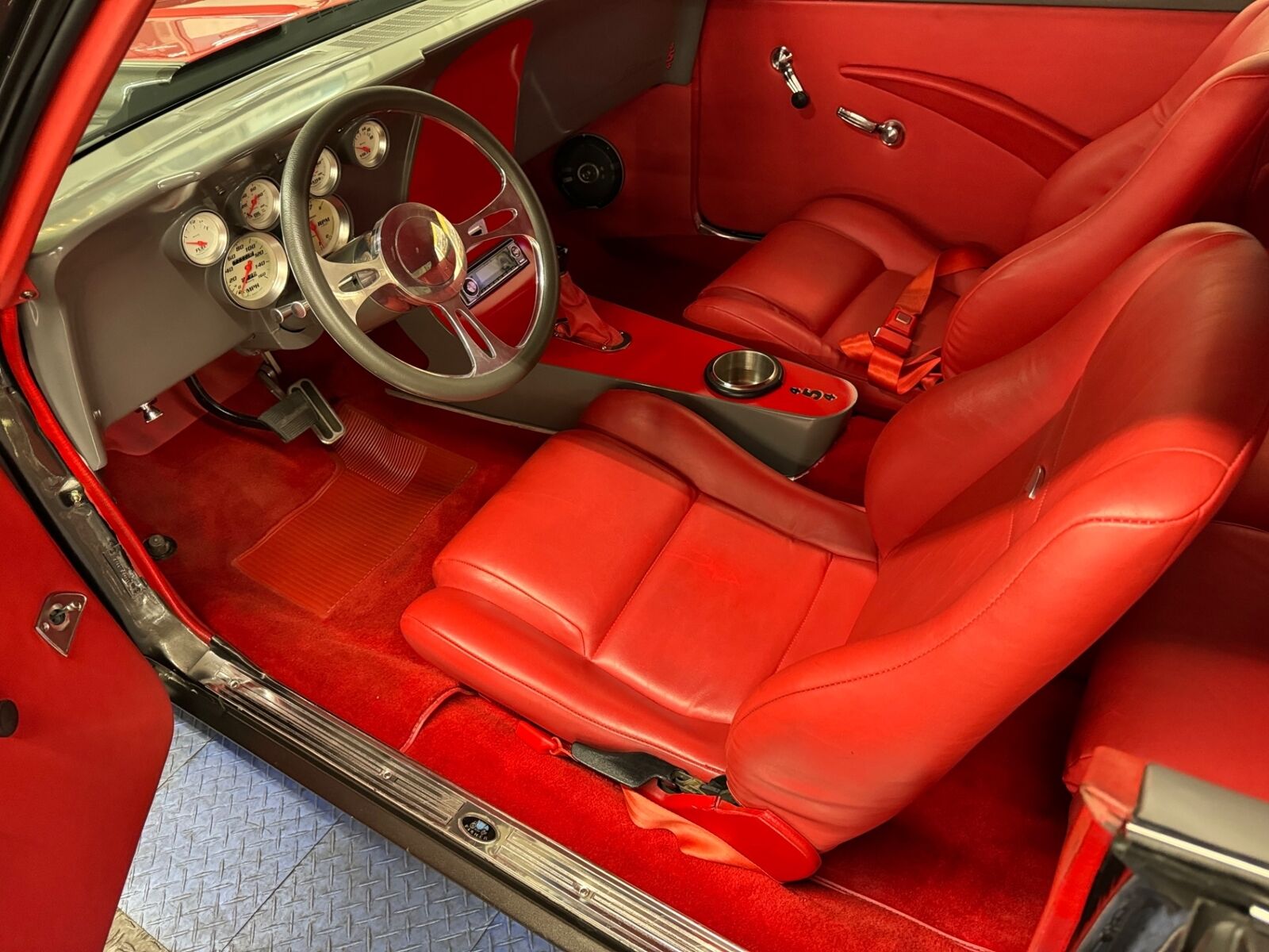Chevrolet-Camaro-1967-2-Door-15