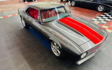 Chevrolet-Camaro-1967-2-Door-18