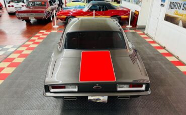 Chevrolet-Camaro-1967-2-Door-20