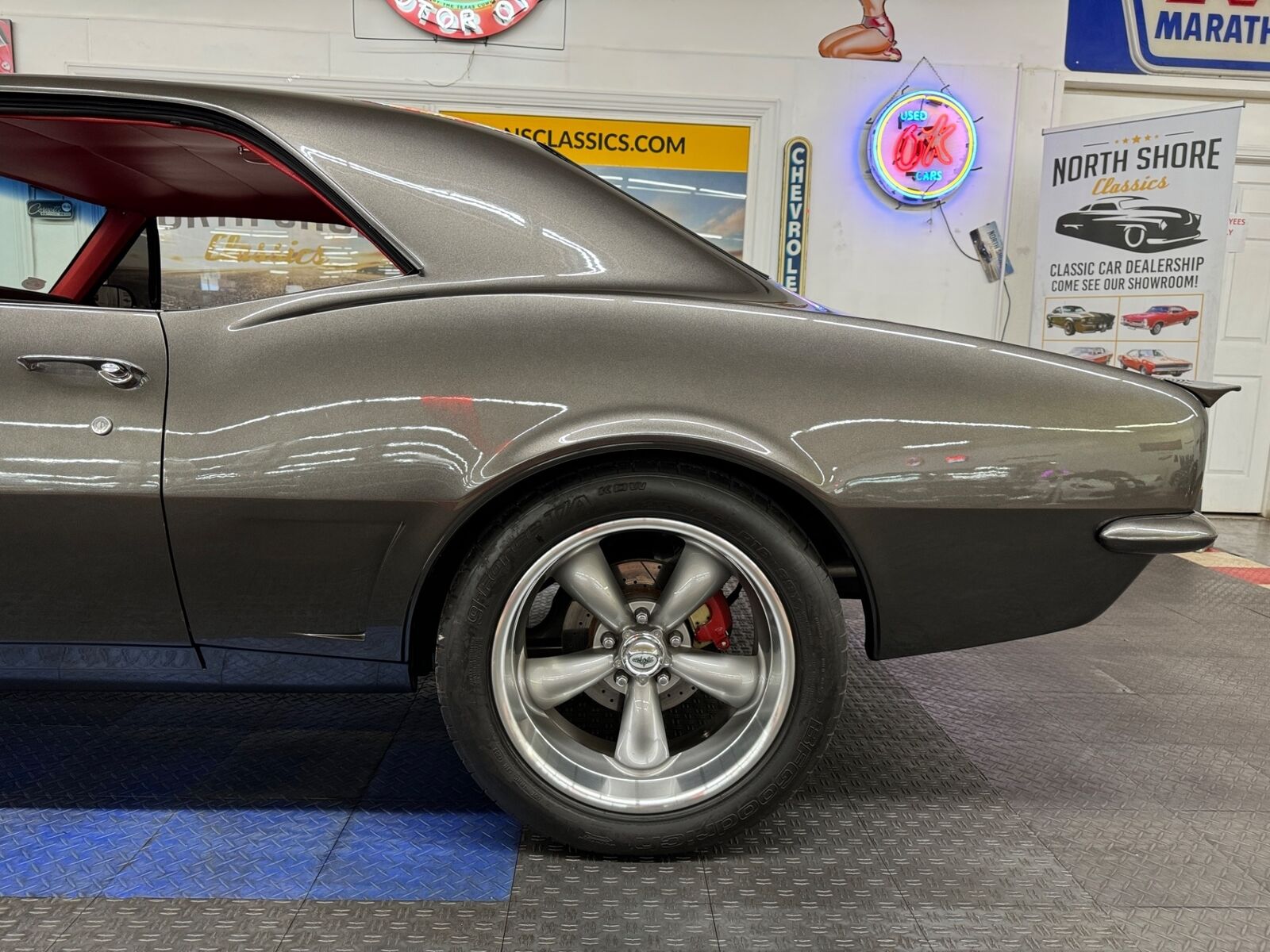 Chevrolet-Camaro-1967-2-Door-23