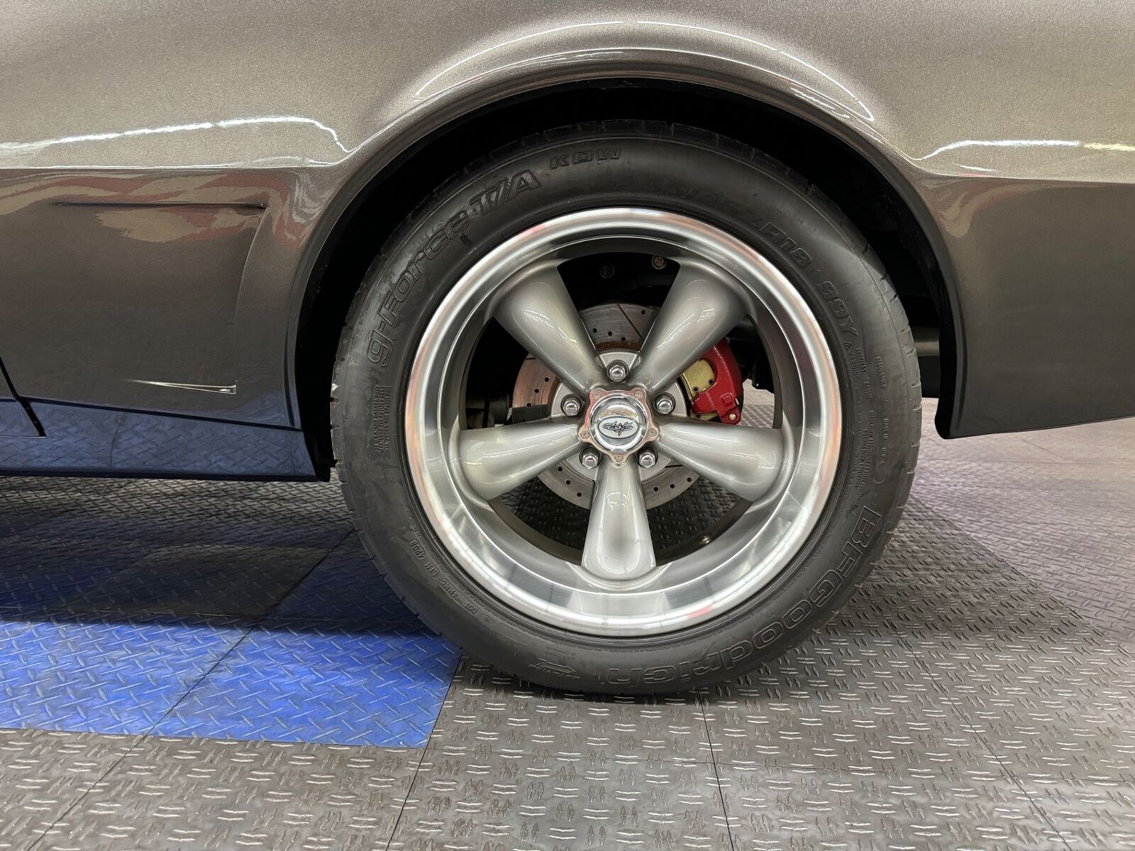 Chevrolet-Camaro-1967-2-Door-25