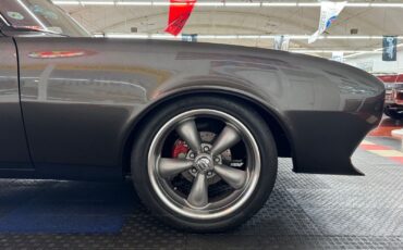 Chevrolet-Camaro-1967-2-Door-30