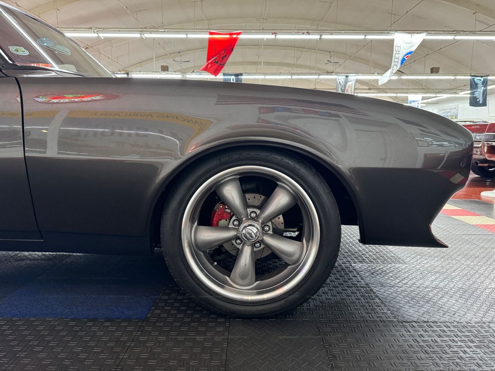 Chevrolet-Camaro-1967-2-Door-30