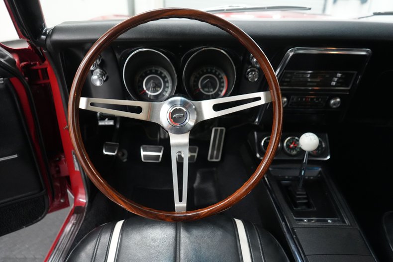 Chevrolet-Camaro-1967-Bolero-Red-Black-40