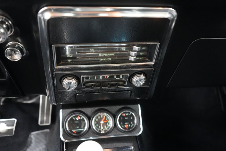 Chevrolet-Camaro-1967-Bolero-Red-Black-43