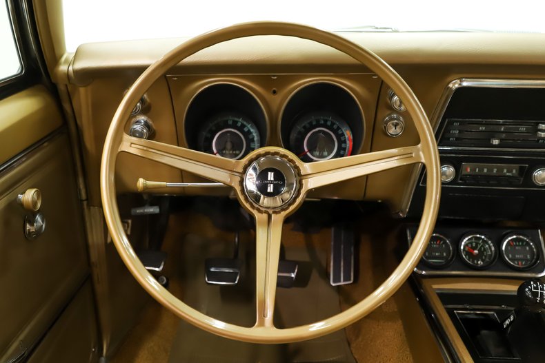 Chevrolet-Camaro-1967-Capri-Creme-Gold-21