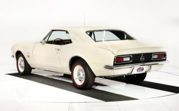 Chevrolet-Camaro-1967-Capri-Creme-Gold-6