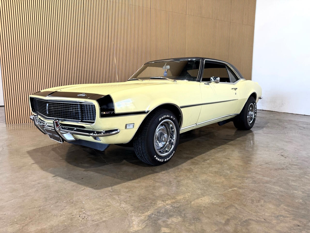 Chevrolet-Camaro-1967-Classic-Car-1