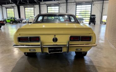 Chevrolet-Camaro-1967-Classic-Car-15