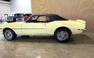 Chevrolet-Camaro-1967-Classic-Car-16