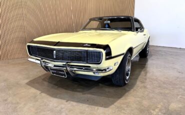 Chevrolet-Camaro-1967-Classic-Car-2