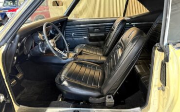 Chevrolet-Camaro-1967-Classic-Car-20