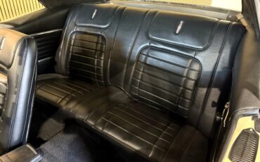 Chevrolet-Camaro-1967-Classic-Car-30