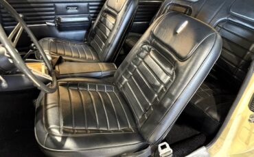 Chevrolet-Camaro-1967-Classic-Car-32