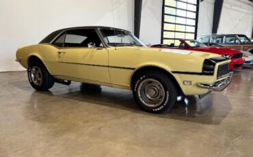 Chevrolet-Camaro-1967-Classic-Car-8