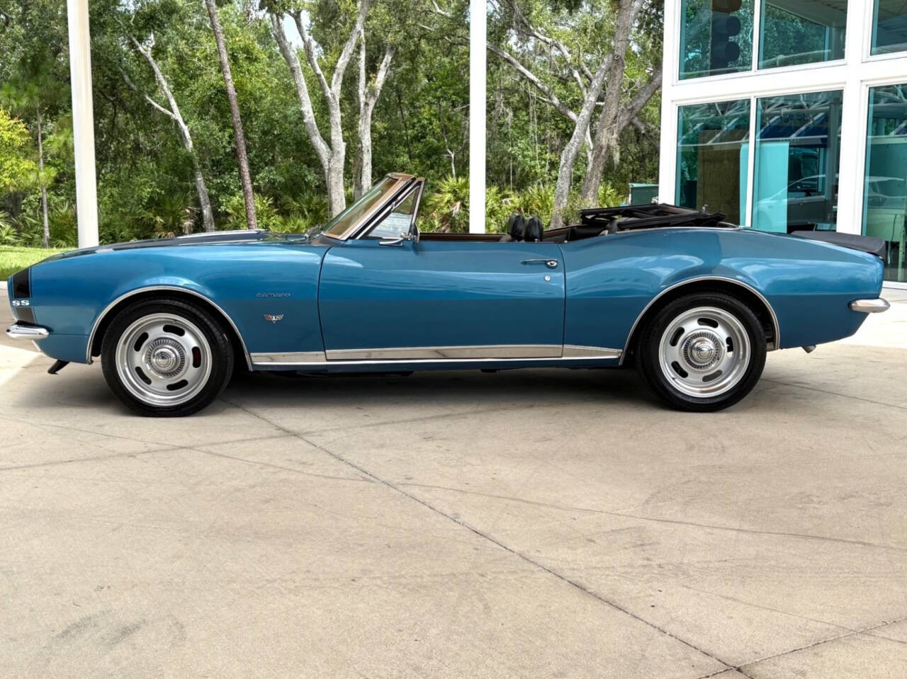 Chevrolet-Camaro-1967-Convertible-8