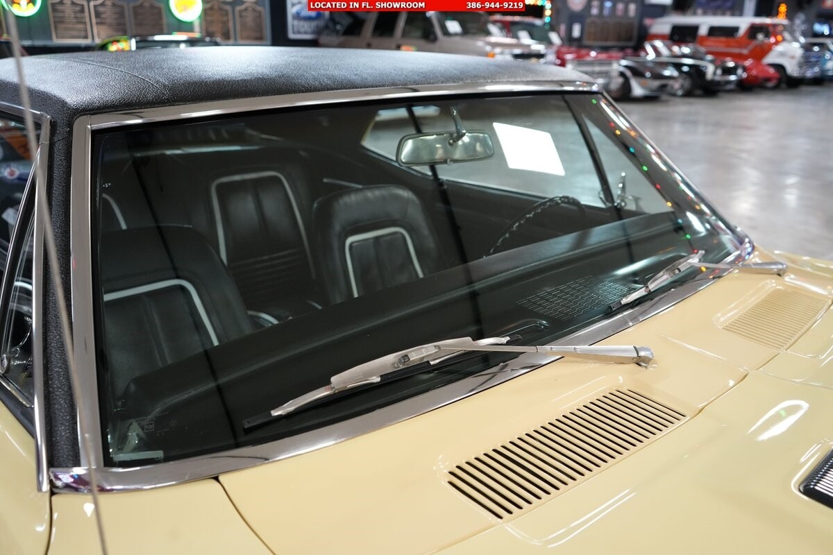Chevrolet-Camaro-1967-Coupe-32