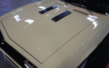 Chevrolet-Camaro-1967-Coupe-33