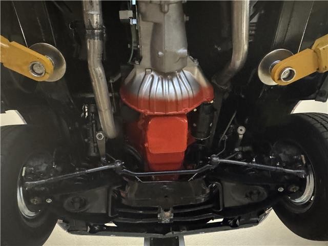 Chevrolet-Camaro-1968-2-Door-Convertible-11