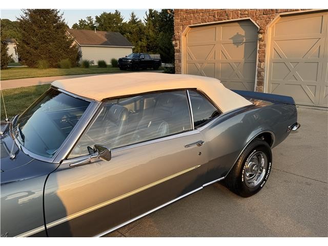 Chevrolet-Camaro-1968-2-Door-Convertible-17