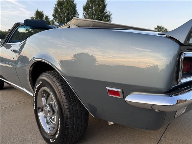 Chevrolet-Camaro-1968-2-Door-Convertible-3