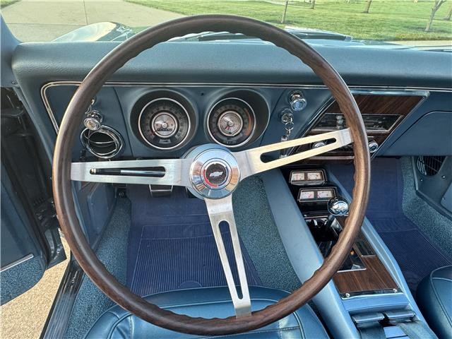 Chevrolet-Camaro-1968-2-Door-Convertible-33