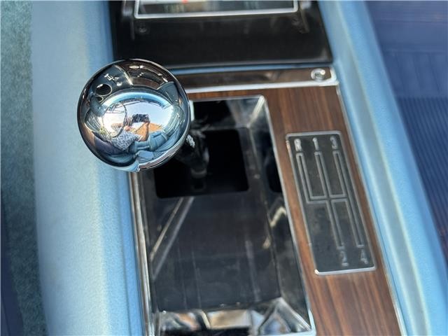 Chevrolet-Camaro-1968-2-Door-Convertible-37