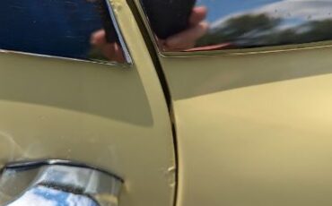 Chevrolet-Camaro-1968-Butter-Yellow-Black-Black-Vinyl-3