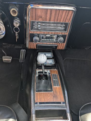 Chevrolet-Camaro-1968-Butter-Yellow-Black-Black-Vinyl-34