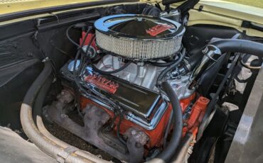 Chevrolet-Camaro-1968-Butter-Yellow-Black-Black-Vinyl-7