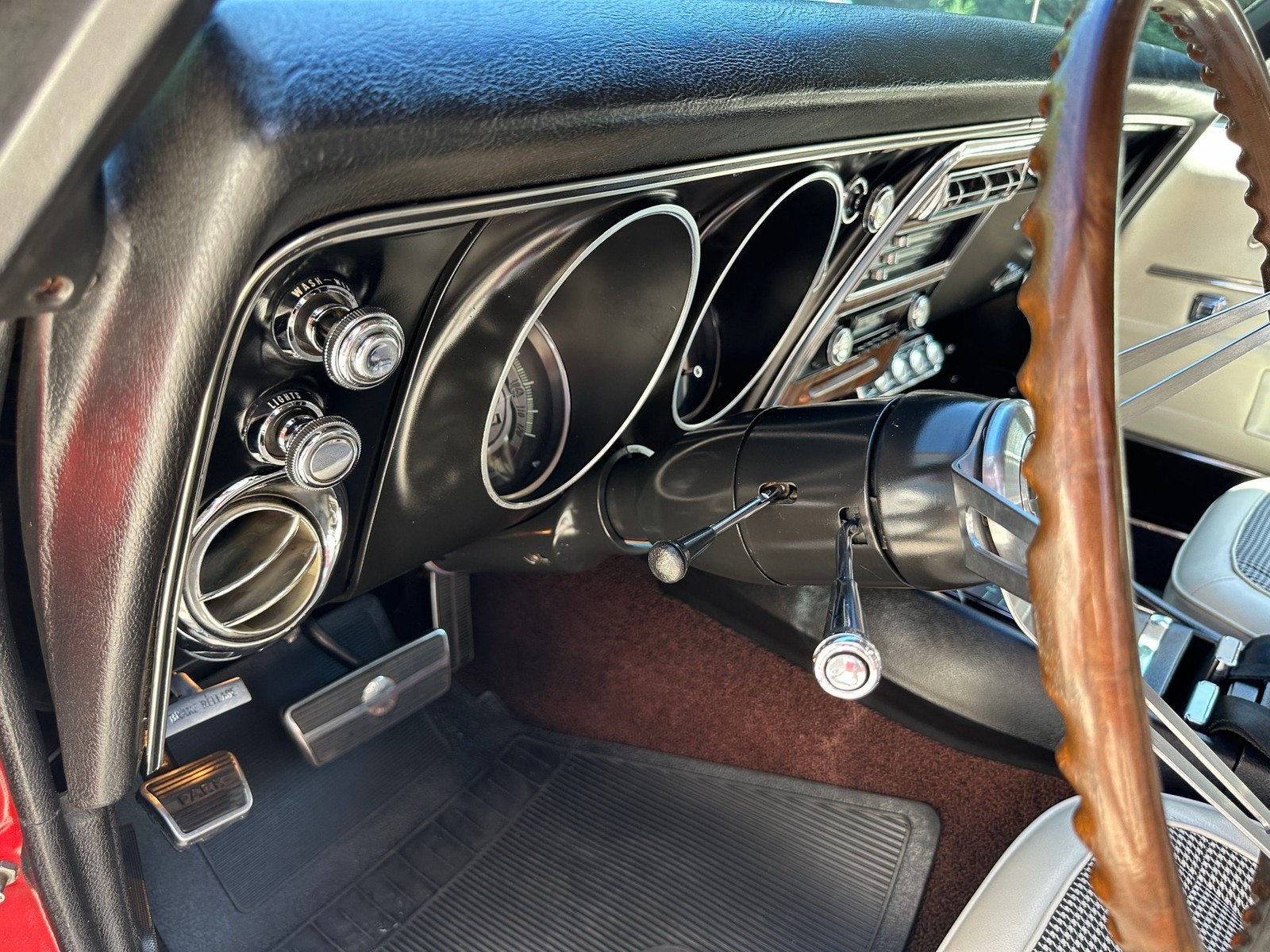 Chevrolet-Camaro-1968-Convertible-8