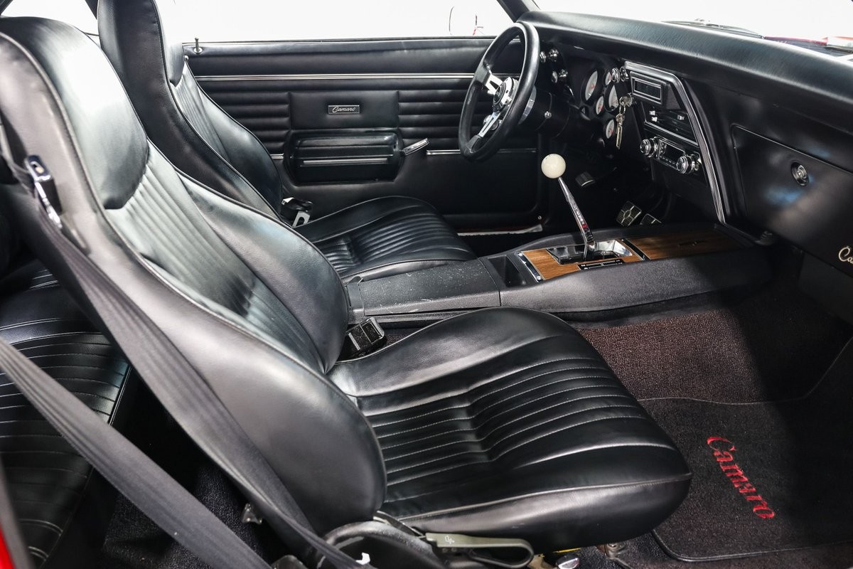 Chevrolet-Camaro-1968-Coupe-16