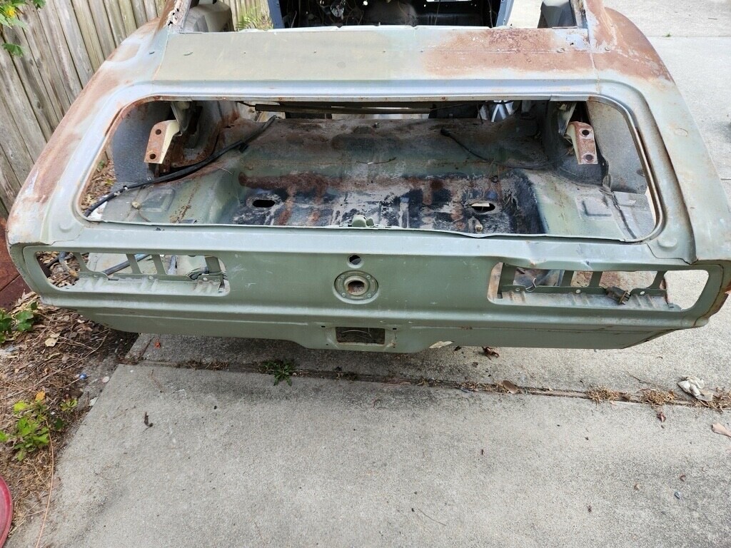 Chevrolet-Camaro-1968-Coupe-16