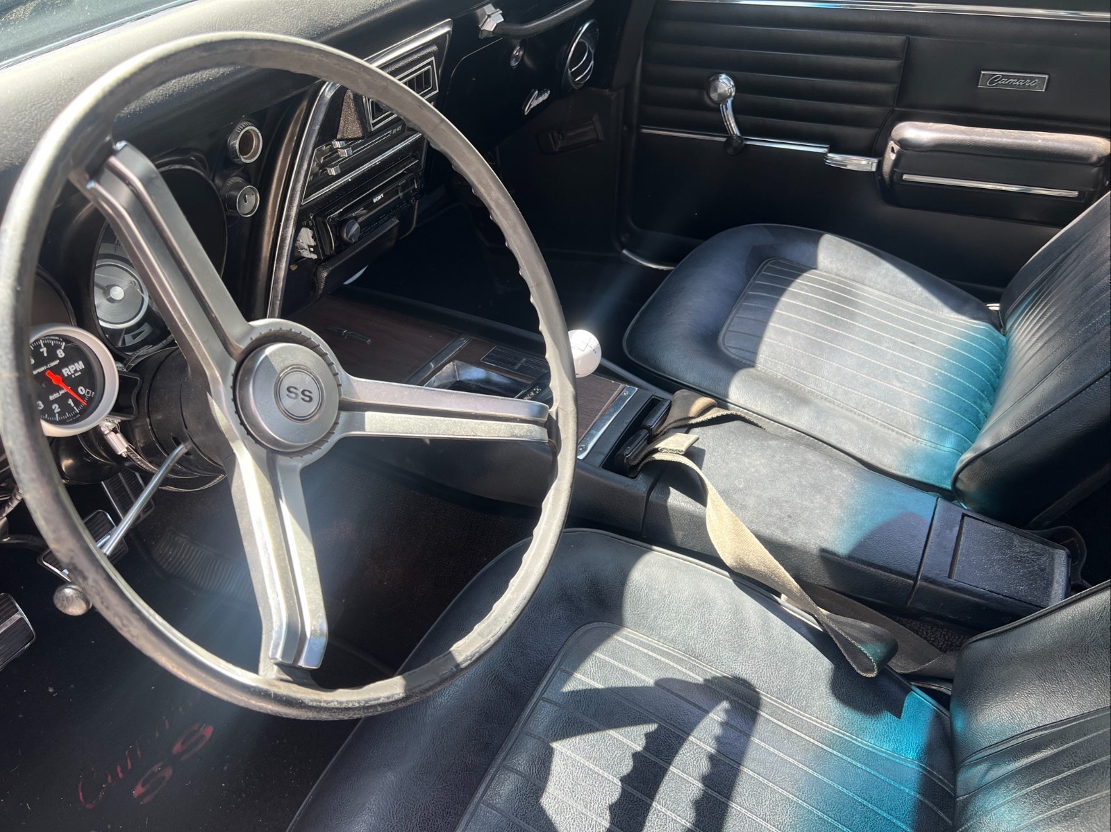 Chevrolet-Camaro-1968-Coupe-19