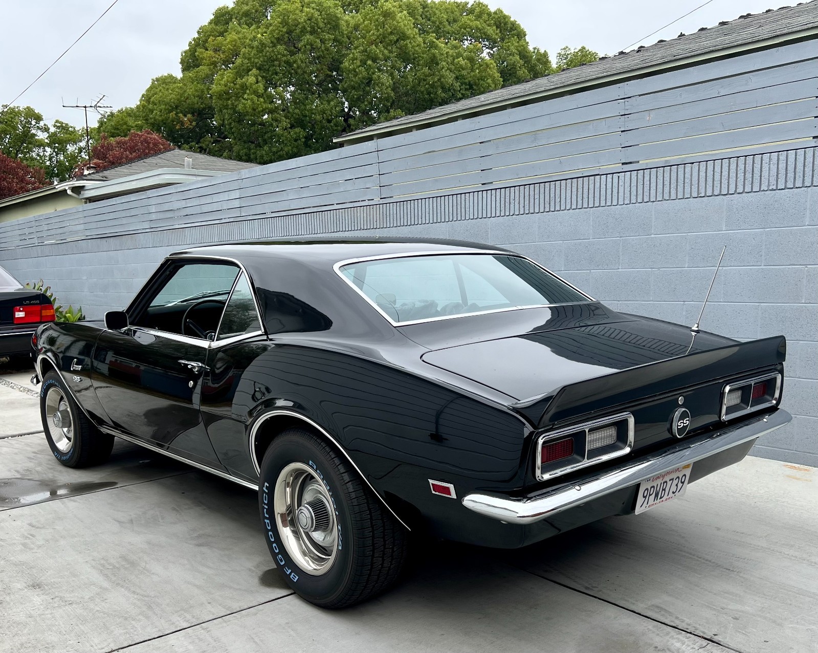 Chevrolet-Camaro-1968-Coupe-2