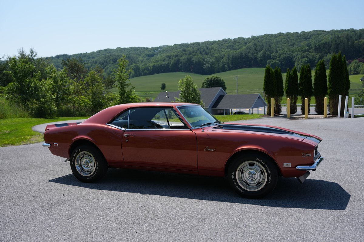 Chevrolet-Camaro-1968-Coupe-4